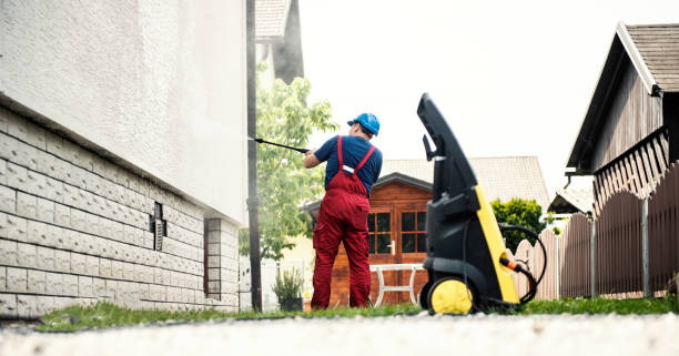 Best Driveway Pressure Washing  in Chester, IL